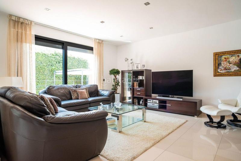 Foto f49615d6-2dd8-4610-a8f9-46e9df4162ab. House with parking in Ciudad Jardín Palma de Mallorca