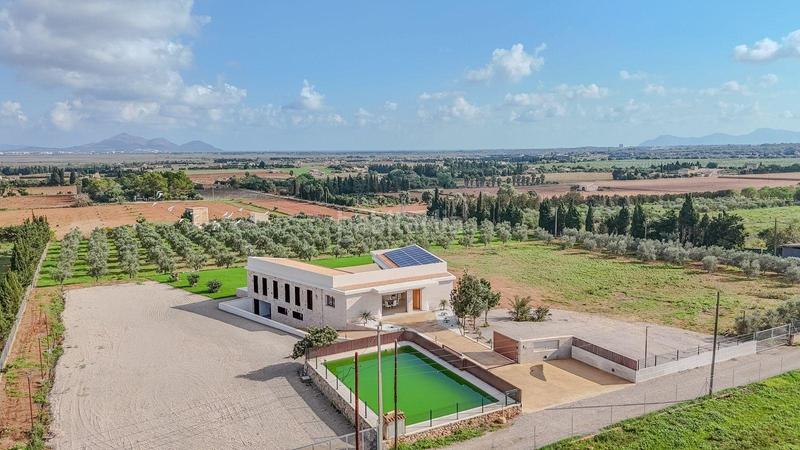 Foto 22853a25-2e52-4589-89c7-19ea767b6298. Lloguer xalet amb calefacció aparcament piscina a Muro