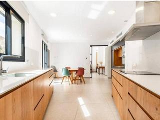 Semi detached house in Artà Poble. Casa sostenible de diseño en artà  arquitectura moderna y eficie