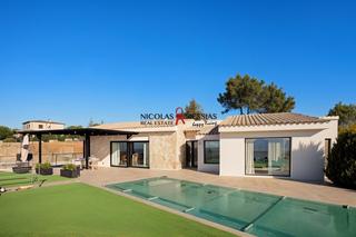 Chalet in Manacor Centre. Chalet moderno de nueva construcción con vistas panorámicas en m