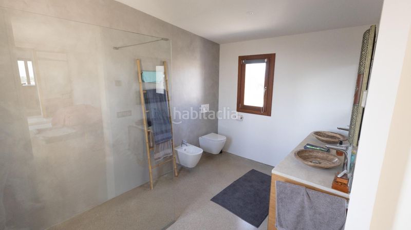 Foto 0fd6ffb4-25c0-421b-b73a-4e1c88a8fb0d. Casa adossada amb aparcament piscina a Muro
