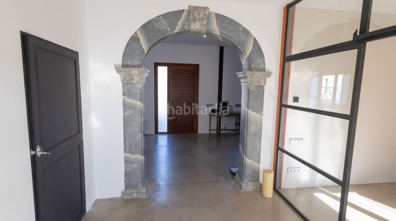 Foto cf45e00b-c302-4e6f-b596-9fdfa1e6101c. Casa adossada amb aparcament piscina a Muro