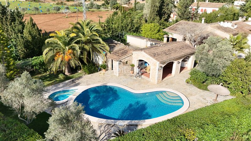 Foto b2c9f572-42fb-40bb-a4b8-c90ceb84aca9. Casa amb aparcament piscina a Pollença poble Pollença