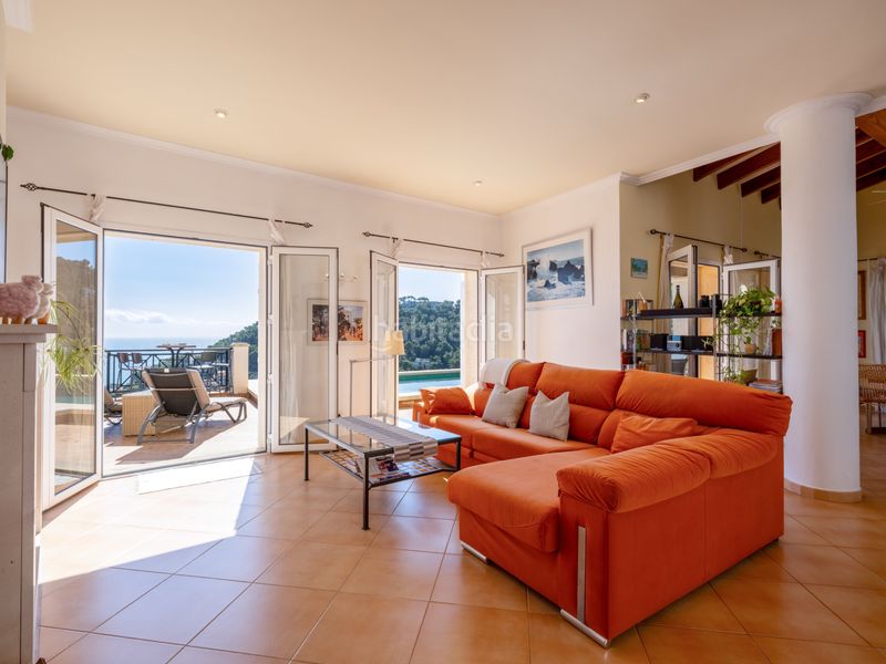 Foto 241a477f-01d2-4ecb-bf03-aa36fad2e419. Casa amb piscina a Canyamel Capdepera