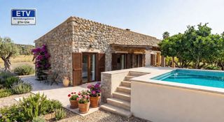 House  Campanet - carrer cami vell d inca. Encantadora finca rústica reformada con licencia turística y céd