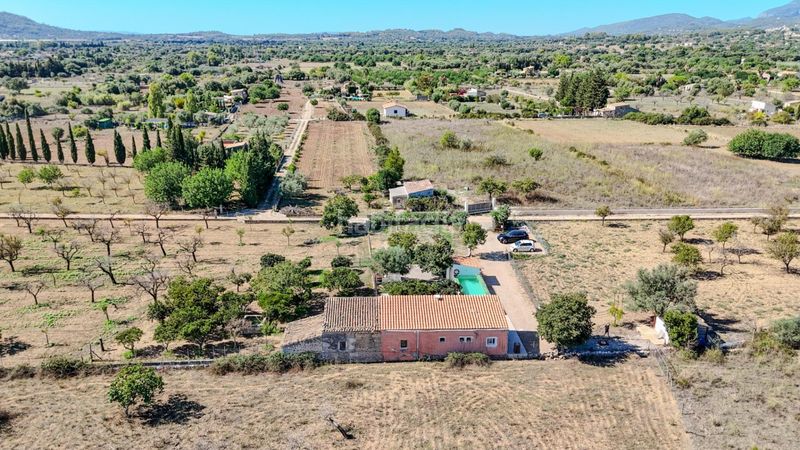 Foto 70055dd3-43de-4bba-8551-8b0526231621. Casa amb aparcament piscina a Campanet