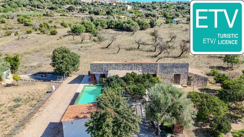 Foto 7121aa1a-a604-49c9-9096-65ee38b2a8f2. Casa amb aparcament piscina a Campanet