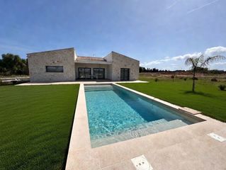 Miete Haus in Muro - cami de son blai. Presentamos una villa mediterránea de obra nueva, creada para qu