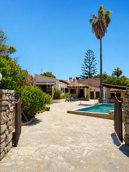 Foto a8bd16c8-4f74-46b1-bfd9-4640e9645b72. Alquiler casa en lloc poligon presentamos casa arta, una finca situada en plena naturaleza, en una zona muy tranquila y con un entorno ideal para quienes buscan en Artà