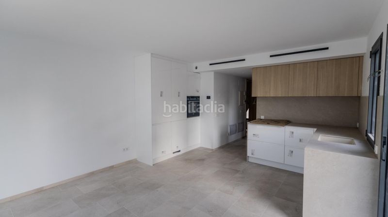 Foto 979b5e69-771d-4ab5-bbb1-ee0f3e002f5c. Àtic amb aparcament piscina a Les Maravelles Palma de Mallorca