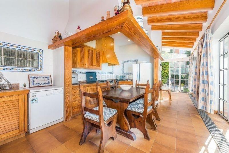 Foto f0dc09ca-3367-4a09-8e13-573475b927e0. Casa amb calefacció aparcament a Can Picafort Santa Margalida