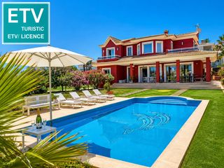 Casa  La torre - carrer de santa aina. Exclusiva villa cerca de la playa con vistas panorámicas y licen