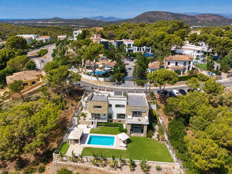Foto 1538309d-cb4c-4313-8492-98554d8c2cef. Casa amb calefacció aparcament piscina a Cala Vinyes Calvià