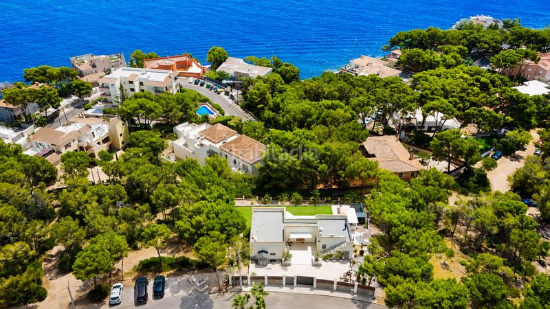 Foto 44cb49e4-46f1-421c-a43b-ca0a69df195f. Casa amb calefacció aparcament piscina a Cala Vinyes Calvià