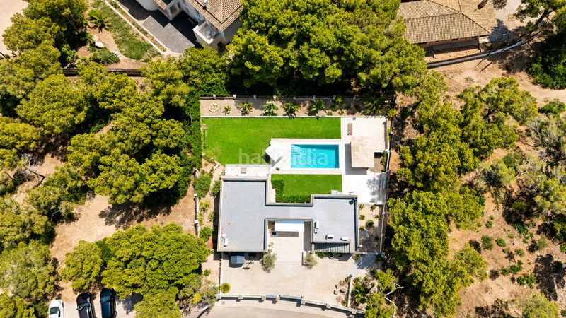 Foto f029ecb2-7b7f-46b3-b908-aaf574497319. Casa amb calefacció aparcament piscina a Cala Vinyes Calvià