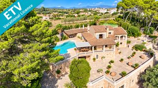 Casa a Lloret de vistalegre - carrer des fum 1. Impresionante finca mediterránea con vistas panorámicas, gran pi