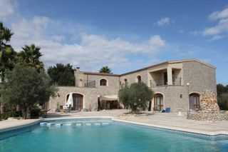 Chalet à Artà Poble. Grandiosa finca cerca de arta en una parcela de 50.000m2