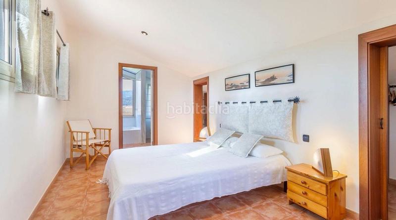 Foto 0146dbcd-cd63-41e0-bb23-8d4b98aee7b0. Chalet con riscaldamento piscina in Búger