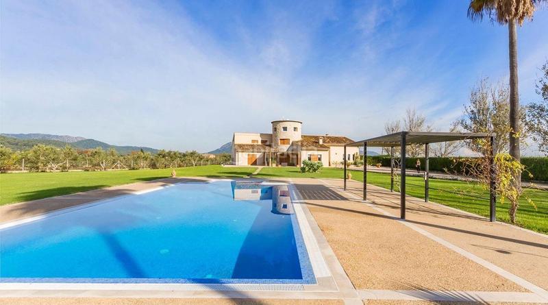 Foto eee81e8e-9613-4c92-a0b8-27f2efb0b7f2. Chalet con riscaldamento piscina in Búger