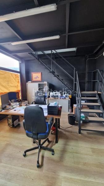 Foto a130cd3c-0a2a-4f64-ba38-b4a2b46dbaf2. Bâtiment à usage industriel dans Lemoa