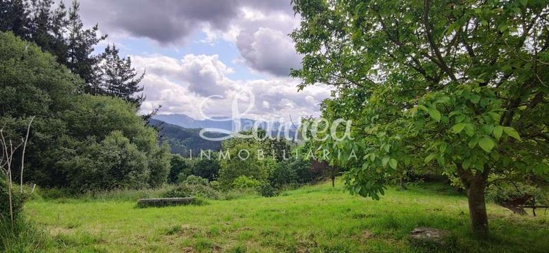 Foto a3009284-034d-48a9-8193-f43dbadfdd48. Casa bifamiliare in Zeberio