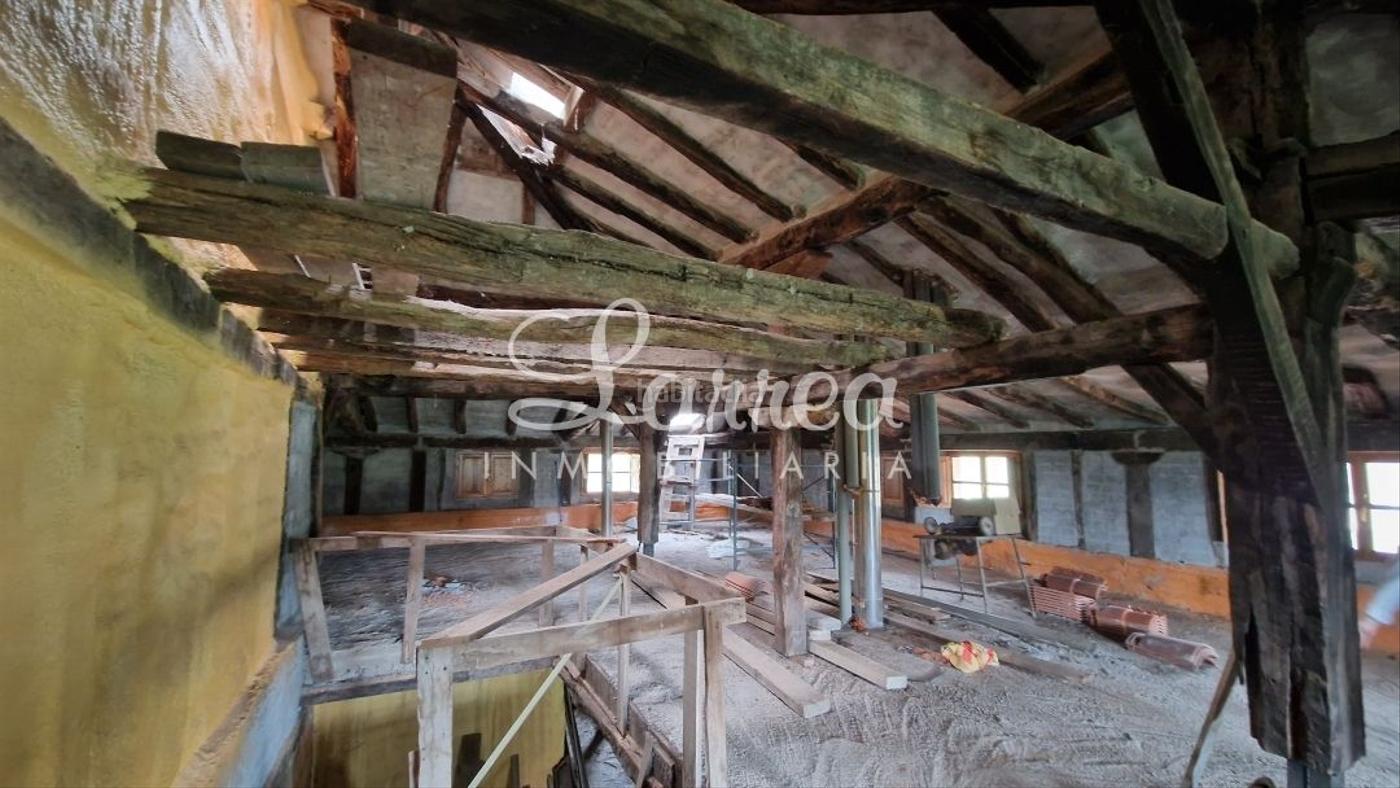 CASA ADOSADA EN VENTA Zeberio