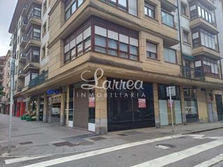 Rent Business premise in Amorebieta - Etxano. Se alquila local en el centro de amorebieta