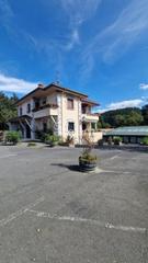 Edifici a Amorebieta - Etxano. Negocio de hosteleria con renombre en la actualidad cerrado por