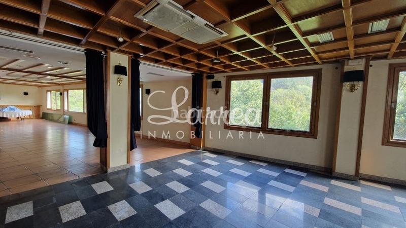 Foto 42a059bb-a720-410d-b702-31fec8f6d2fc. Edifici a Amorebieta - Etxano