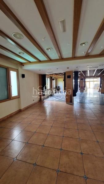 Foto 832128a6-6d30-4644-b255-5de76829f563. Edifici a Amorebieta - Etxano
