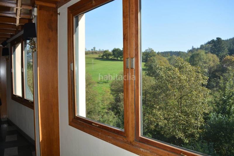Foto e7cb6861-d09c-45b5-b706-35d4e5964f06. Edifici a Amorebieta - Etxano