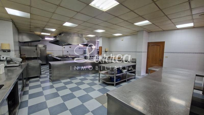 Foto ef8f38ed-64ff-41ac-a8da-391c587f005b. Edifici a Amorebieta - Etxano