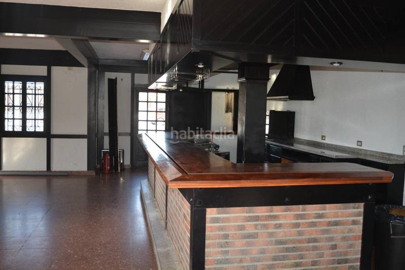 Foto f02b6f34-54b5-4b46-be68-8daea91fc7d5. Edifici a Amorebieta - Etxano
