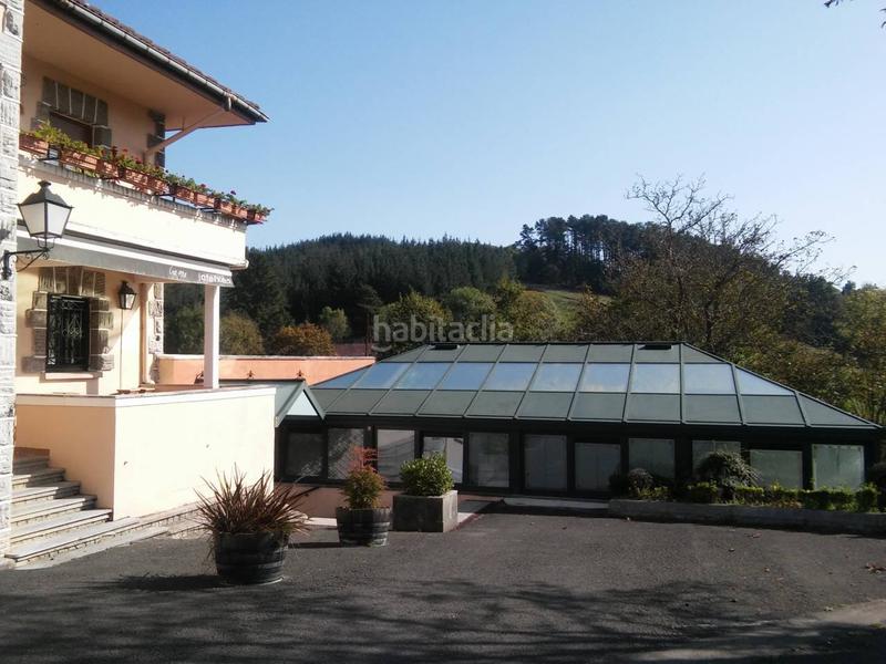 Foto f93a82f7-17f9-4ba3-a715-0de9b2e6935f. Edifici a Amorebieta - Etxano