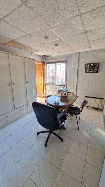 Foto 1fa8bdd0-0e89-4e88-97bb-b32f0384f359. Industrial building in Galdakao