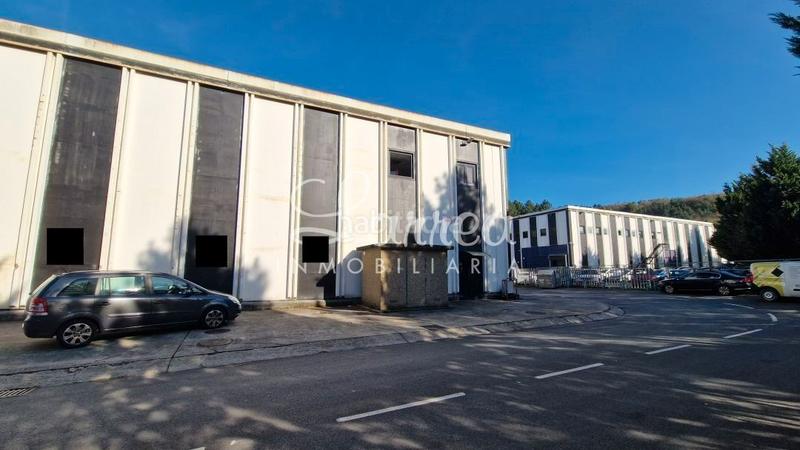 Foto 53bc3916-7cc4-4da7-af35-97d87b607d44. Industrial building in Galdakao