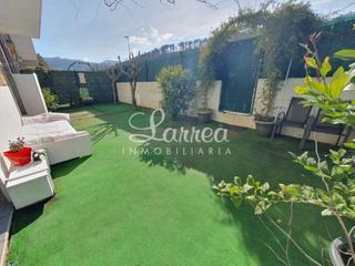 Appartement à Lemoa. Precioso piso con jardín y terraza.