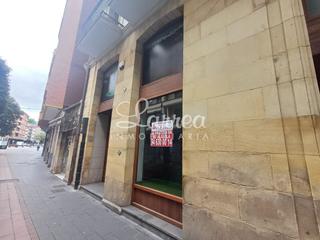 Affitto Locale commerciale in Amorebieta - Etxano. Amplio y centrico local en alquiler en amorebietaetxano