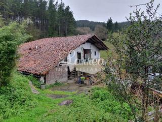 Casa aparellada a Lemoa. Caserio bifamiliar en venta