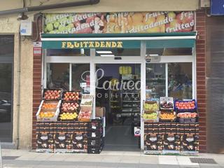 Geschäftsraum in Amorebieta - Etxano. Se vende local y negocio de fruteria en funcionamiento