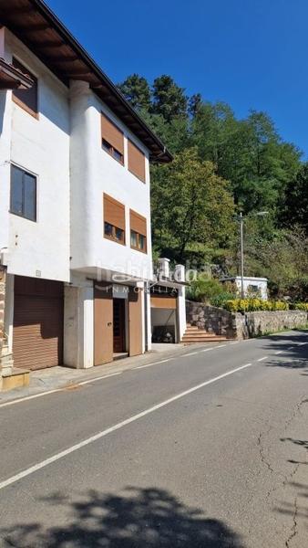 Foto eeec28d2-9738-49a2-8a64-1fd1bd51d69f. Casa  pareada a la venta en Zeberio