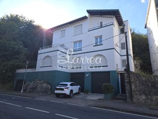 Etagenwohnung in Busturia. En venta preciosa vivienda ubicada en zona de costa, cerca del m