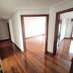 Flat in Amorebieta - Etxano. Vivienda céntrica con garaje