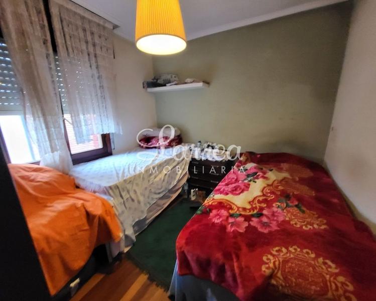 Foto 31b3ed44-e654-4ce3-8aa1-40994cb3dd7d. Pis a Amorebieta - Etxano