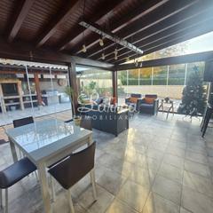 Casa en Amorebieta - Etxano. Caprichoso chalet en larrea