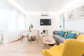 Alquiler Piso en Salesas - Foncalada - Campoamor