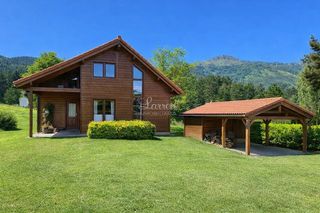 Chalet à Zeanuri. Casa de madera sobre cimientos de hormigón. terreno ideal