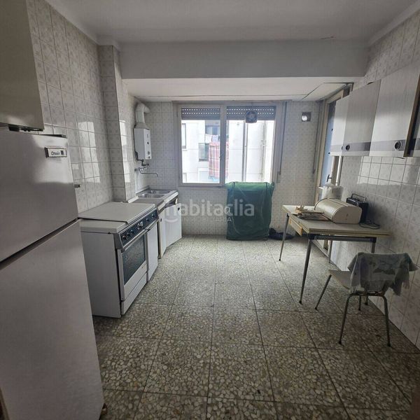 Foto e897ea8c-8cd4-42ca-89a8-8582990f368a. Piso muy centrico con ascensor en Amorebieta - Etxano