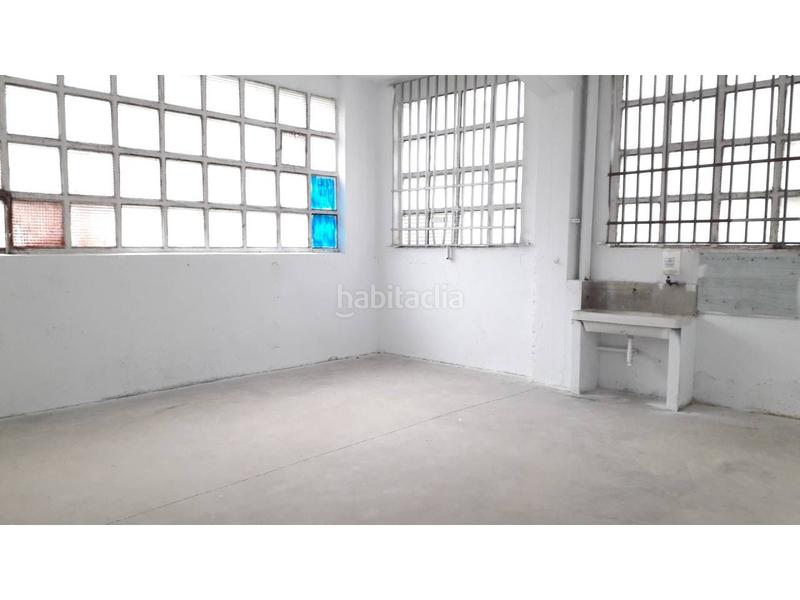Foto 4099cf01-f376-438e-9c7d-7eaea38bf80d. Bâtiment à usage industriel dans Lemoa