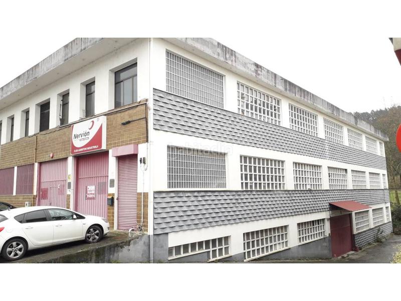 Foto b9b91c16-62ae-451d-8eac-45a82d33b4ea. Bâtiment à usage industriel dans Lemoa